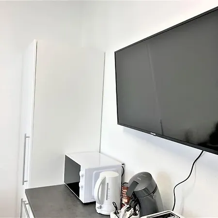 Stilvoll Eingerichtete In Essen-suedviertel Apartment *