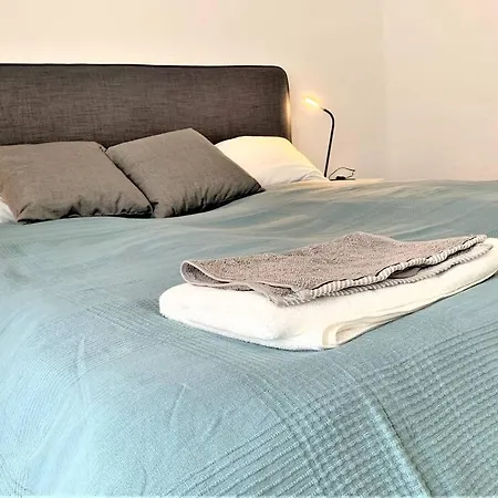 Appartement Stilvoll Eingerichtete In Essen-suedviertel Essen