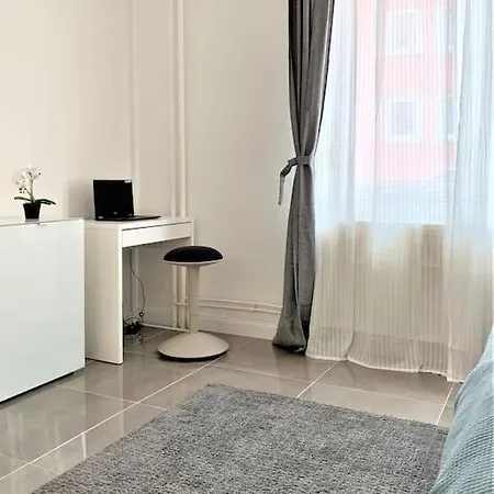 Διαμέρισμα Stilvoll Eingerichtete In Essen-suedviertel