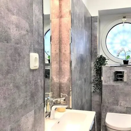 Διαμέρισμα Stilvoll Eingerichtete In Essen-suedviertel Έσσεν