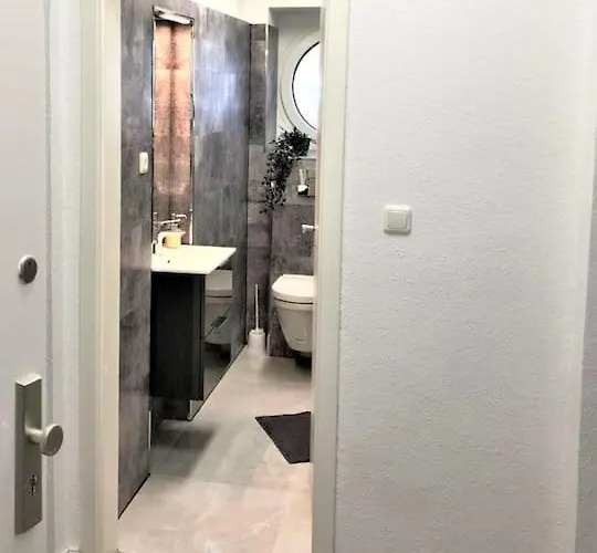 Appartement Stilvoll Eingerichtete In Essen-suedviertel *