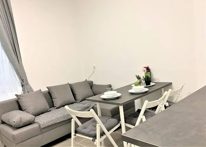 Stilvoll Eingerichtete In Essen-suedviertel 埃森