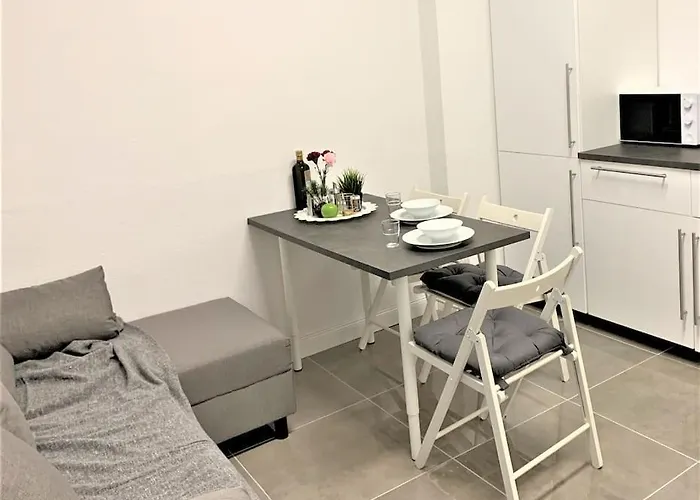 Stilvoll Eingerichtete In Essen-suedviertel * Essen